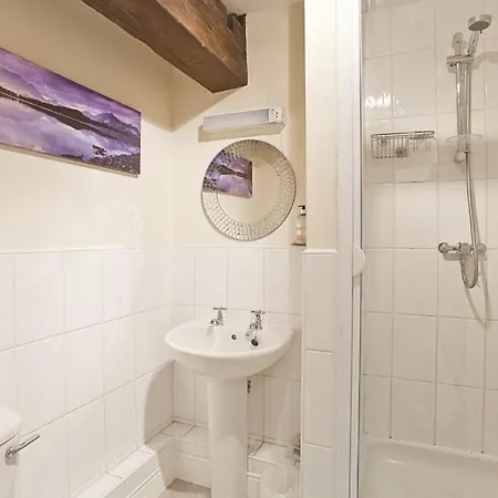 River View 2 Bed 2 Bath On The River With Free Parking